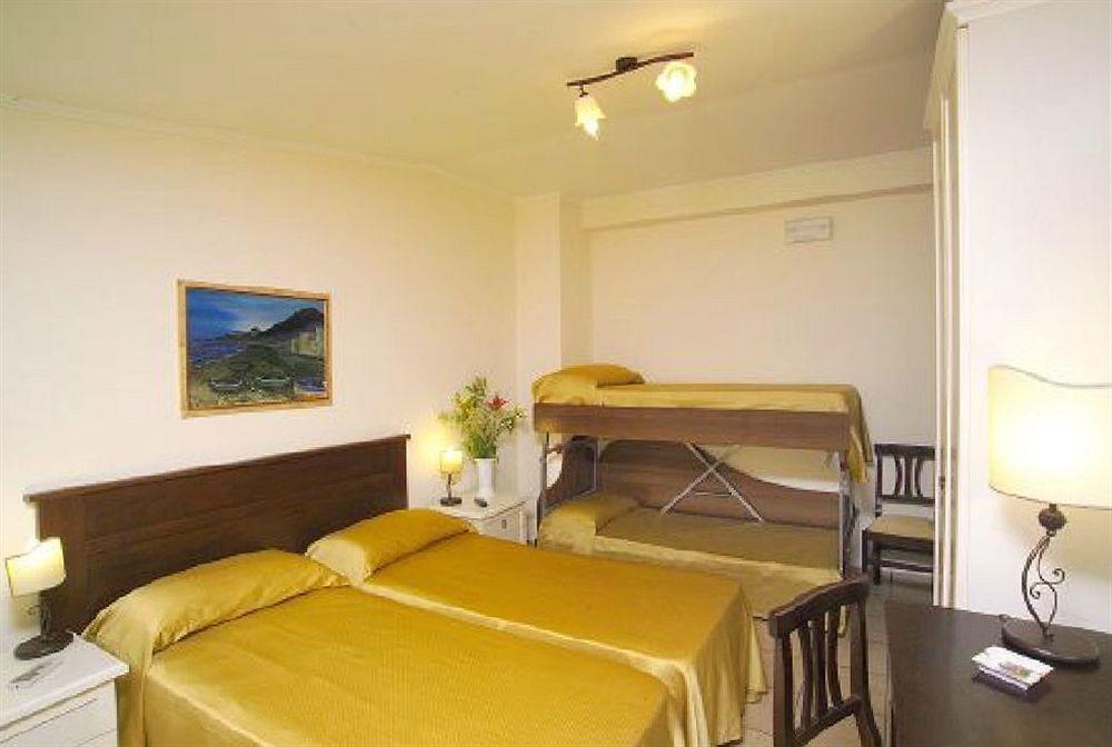 Casa Famiani Bed & Breakfast Letojanni Luaran gambar